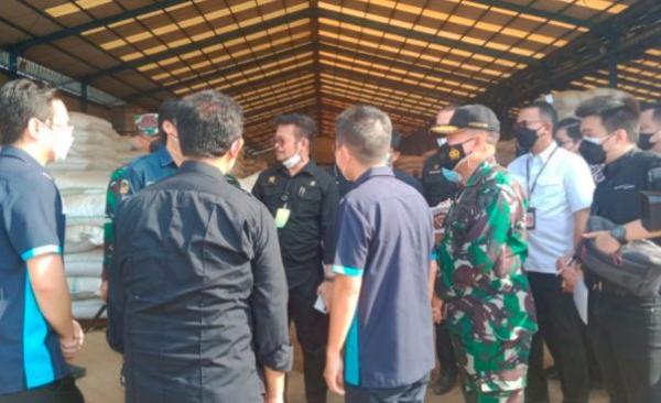 Cicipi Beras Porang Produksi Madiun, Mentan Syahrul Yasin: Rasanya Enak