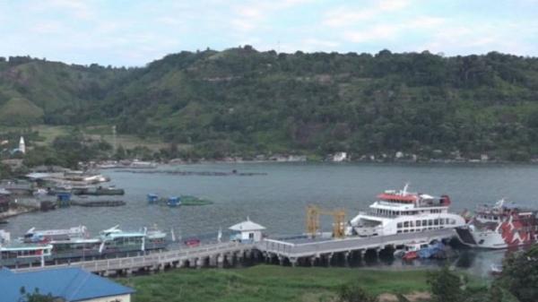 Pelabuhan Danau Toba Salah satu pelabuhan di kawasan Danau Toba yang selesai direvitalisasi. (ANTARA/Donny)