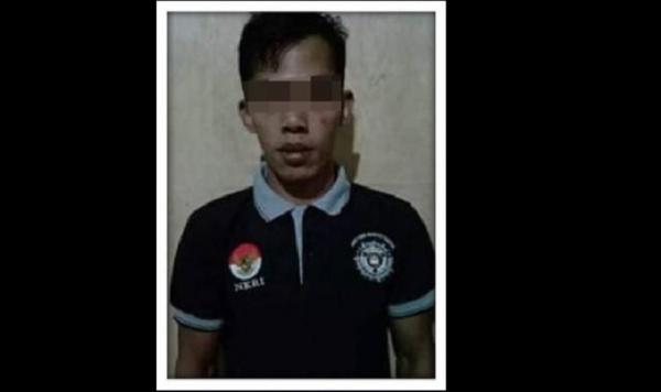 Pembunuhan Sintang RA (27), pelaku pembunuhan suami istri dan cucunya di kebun sawit di Dusun Laman Natai, Desa Solam Raya, Kecamatan Sungan Tebelian, Sintang. (Foto: Polres Sintang)
