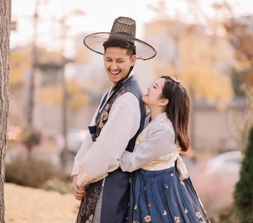 Tasya dan randi Potret kebersamaan Tasya dan suami ala drama Korea.