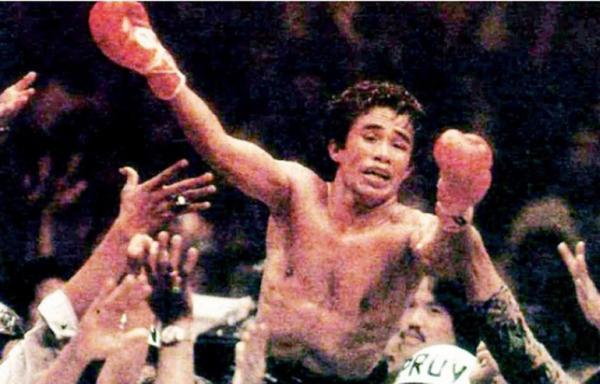 Ellyas Pical petinju legendaris Indonesia yang pernah juara dunia. (foto: Ist)