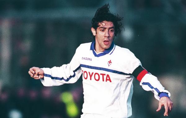 Rui Costa 1 Rui Costa saat main di Fiorentina. (Foto: These Football Times)