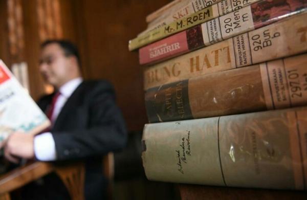 Tumpukan buku yang dibaca Anies Tumpukan buku yang dibaca Anies Baswedan (Foto: IG Anies)