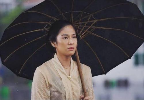 Dian Sastrowardoyo RI Dian Sastrowardoyo saat memerankan tokoh Kartini.