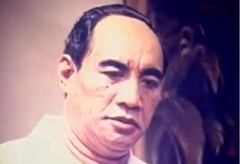 Umar Khayam Umar Khayam pernah berperan sebagai Soekarno. (Foto: ensklo)