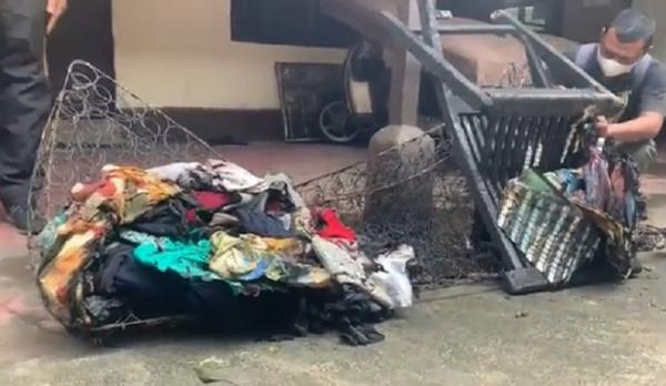 Anak Bakar Rumah Ibu2 Barang bukti kasus anak bakar rumah ibunya di Pontianak Barat. (Foto: iNews.id/Uun Yuniar)