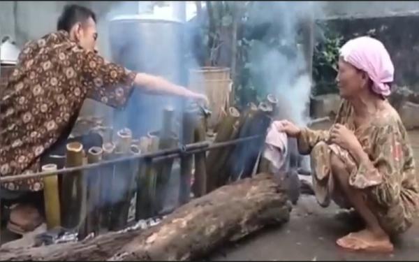 Tradisi Lebaran di Sumatera Utara, Mangalomang Tradisi Lebaran di Sumatera Utara, Mangalomang