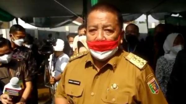 Gubernur Lampung Arinal Djuanaidi Gubernur Lampung Arinal Djuanaidi saat meninjau vaksinasi Covid-19 untuk ibu hamil (Andres Afandi/MNC Portal)