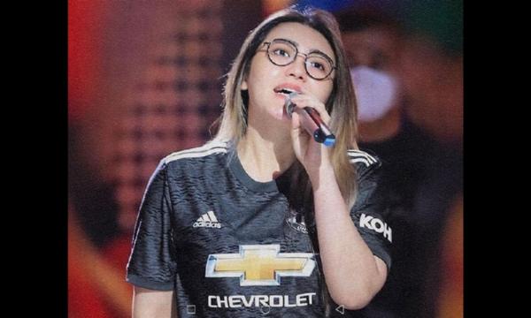 Via Vallen Manchester United Nama Artis Indonesia Beda Jauh dengan Aslinya. (Foto: Instagram)
