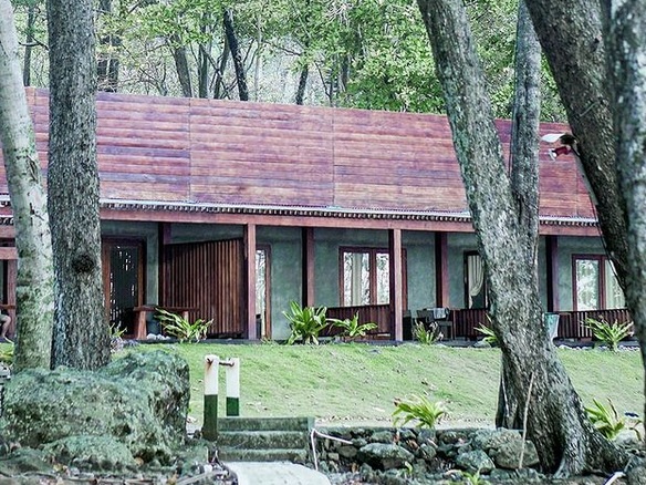 Pade Dive Resort