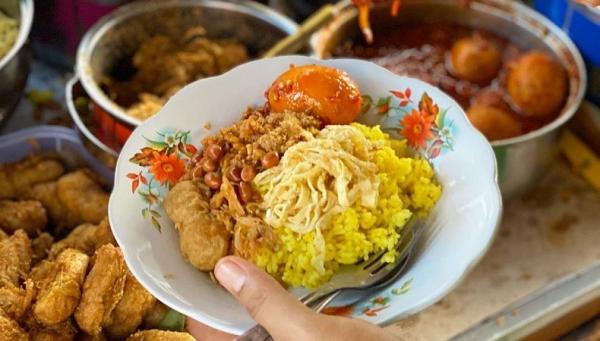 Nasi Kuning Pekalangan Nasi kuning pekalangan (Foto: Instagram/mimolette_1106)