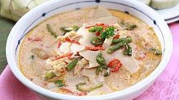 Gulai Taboh menjadi makanan khas Kota Liwa yang wajib dicoba dengan rasa gurih dan nikmat. (Foto: Istimewa)