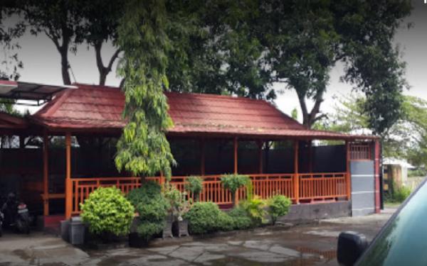 Rumah Makan Putra Jogja Tempat Makan di Sumbawa NTB, Rumah Makan Putra Jogja
