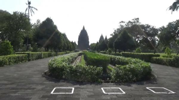 Candi Prambanan-1 Taman Wisata Candi Prambanan di Sleman Yogyakarta sudah mulai dibuka untuk tahap uji coba (Heru Trijoko/MNC Portal)