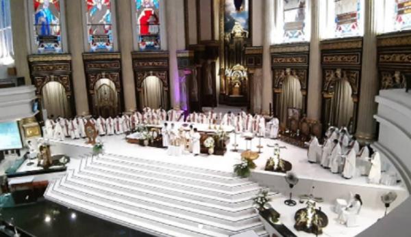 Gereja Katedral Santo Yoseph Pontianak. Gereja Katedral Santo Yoseph Pontianak. (Foto: Instagram @mgr.agus)