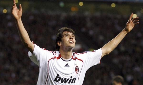 Ricardo Kaka Legenda AC Milan Ricardo Kaka menyebut striker terbaik di dunia saat ini. Ini dia sosoknya. (Foto: Calcio Nazionale)