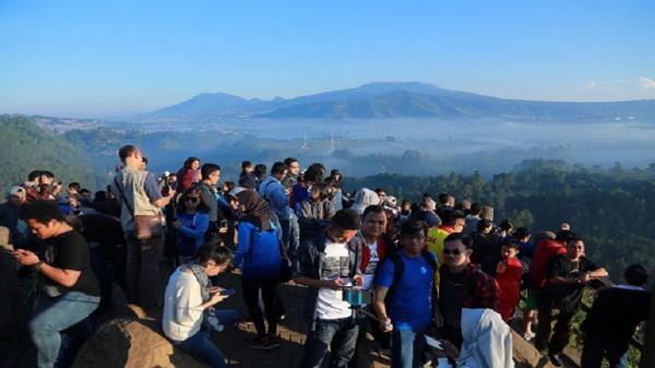 TEBING KERATON Tebing Keraton, Lembang, KBB. (Foto: Dokumentasi KORAN SINDO)