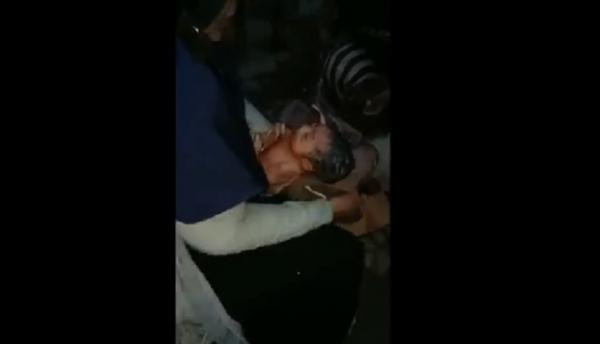 Bayi Dibuang Mempawah2 Penemuan bayi dibuang dalam keadaan ari-ari masih menempel di Mempawah, Kalimantan Barat, Selasa (21/9/2021). (Foto: iNews/Uun Yuniar)
