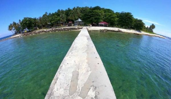 Pulau Randayan Pulau Randayan (Foto: Instagram @bukitrayatrekker)