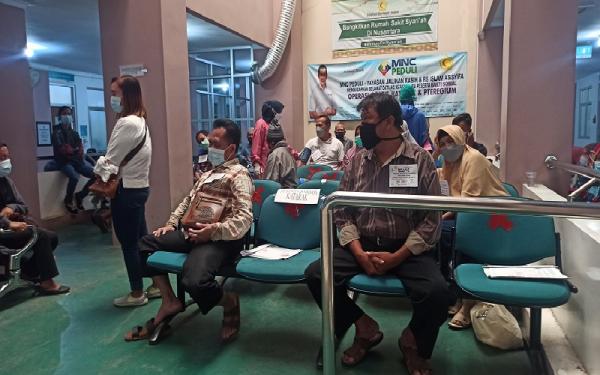 OPERASI KATARANG GRATIS MNC PEDULI1 Para peserta operasi katarak gratis yang digelar MNC Peduli bekerja sama dengan RS Assyifa Sukabumi. (Foto: DHARMAWAN HADI)