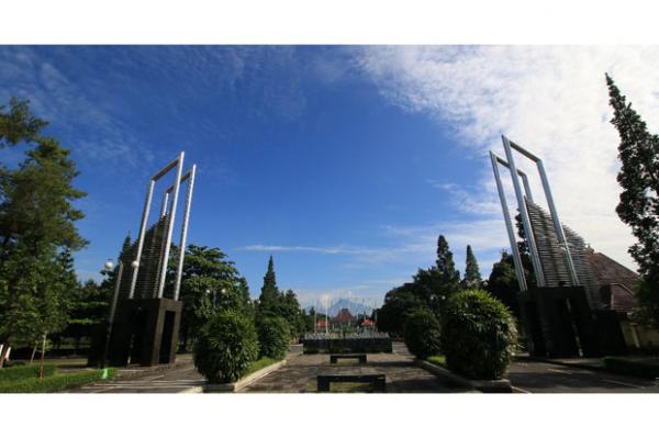 UGM terbaik di Indonesia UGM menjadi universitas di Jogja yang terbaik bahkan di Indonesia. (Foto : Dok Humas UGM)