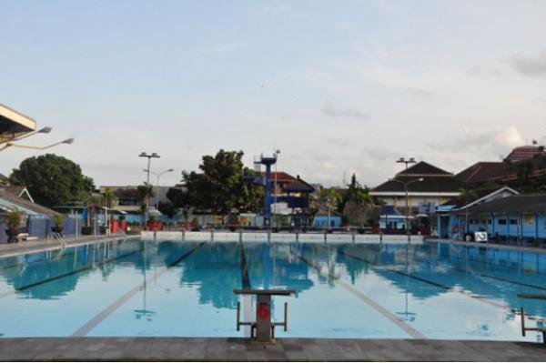 Kolam Renang UNY Kolam renang di FIK UNY. (Foto : www.uny.ac.id)