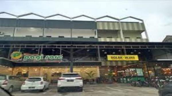 Warung Bolak Balik. Warung Bolak Balik. (Foto:ist)