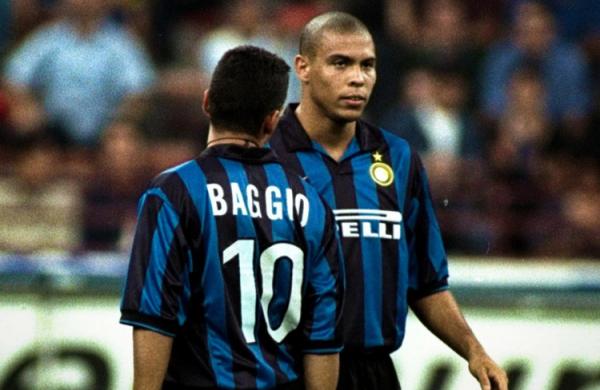 Gelandang legendaris Italia Roberto Baggio sebut satu striker paling unik yang pernah dia lihat sepanjang karier. (Foto: Sempre Inter)