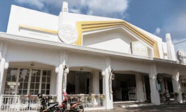 Hotel Ritchie Malang. Hotel Ritchie Malang.