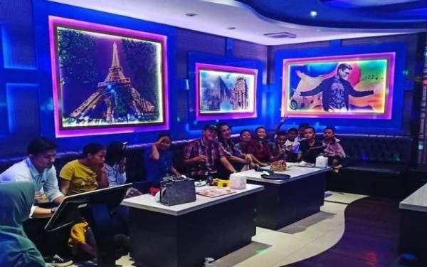 Karaoke Tempat karaoke di Sumatera Selatan berikutnya Detones By Afgan Family Karaoke. (Foto: @detonesbyafgan.palembang)