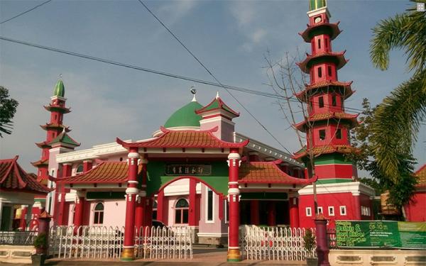 Masjid Cheng Hoo Masjid Cheng Hoo terletak di Jakabaring Palembang (Foto: Kemenag)