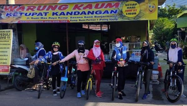 Ketupat Kandang Warung Kaum Foto: Warung Kaum