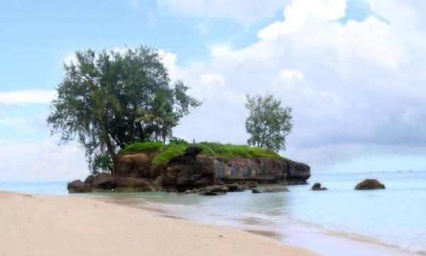 Pantai Batu Kora, Kepulauan Aru, Maluku. (Foto: Istimewa)