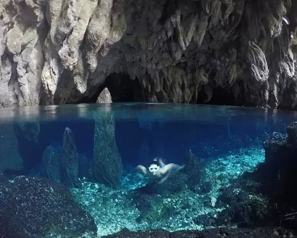 Goa Marafenfen, Kepulauan Aru, Maluku. (Foto: Istimewa)