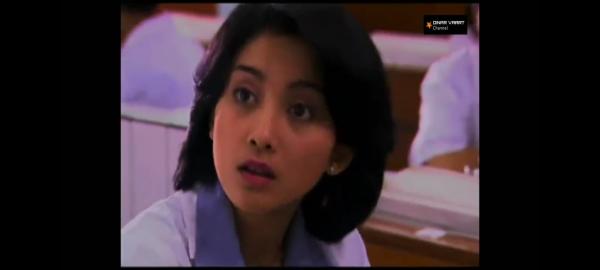 Desy Inilah 7 potret artis lawas Indonesia berjuluk ratu sinetron era 1990-an. (foto: istimewa)