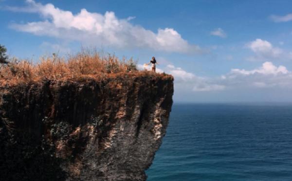 Karang Boma Cliff Karang Boma Cliff Bali. (Foto: Instagram @desifmanalu)