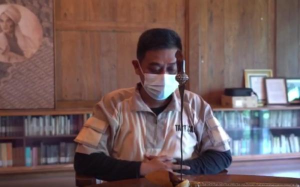 keris anies 2 Keris Luk 7 Anies Baswedan dari mendiang dalang kondang, Ki Manteb Sudarsono yang memiliki presisi tinggi. (Foto: Instagram @aniesbaswedan)