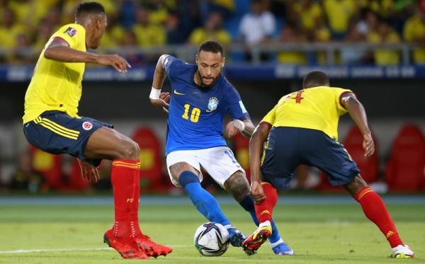 Neymar Jr Neymar Jr tak berkutik hingga membuat Timnas Brasil ditahan Kolombia 0-0 pada Kualifikasi Piala Dunia 2022 Zona CONMEBOL, Senin (11/10/2021) pagi WIB. (Foto: REUTERS/Luisa Gonzalez)