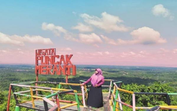 Tempat wisata di Kotabaru Kalimantan Selatan, Wisata Puncak Meranti (Foto: Instagram/Aylestar Ayu) Tempat wisata di Kotabaru Kalimantan Selatan, Wisata Puncak Meranti (Foto: Instagram/Aylestar Ayu)