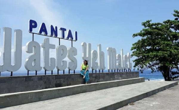 Pantai Wates Karangasem Pantai Wates Karangasem Bali. (Foto: Instagram @tunisetianti)