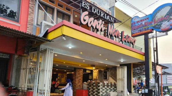 Tempat makan di Sumatera Barat-6 Tempat makan di Sumatera Barat, Es Durian Ganti Nan Lamo (Dokumen/Fabianus Wiradi)