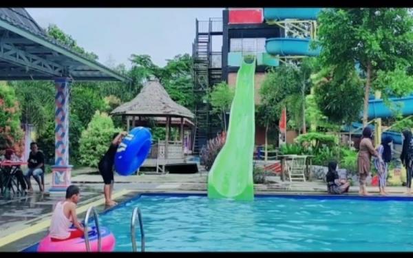 Terras Water Park Terraz Water Park, salah satu kolam renang terdekat di Sumatera Selatan yang jadi pilihan terletak di Tanjung Batu, Ogan Ilir. (Foto: Instagram/@terrazwaterpark)