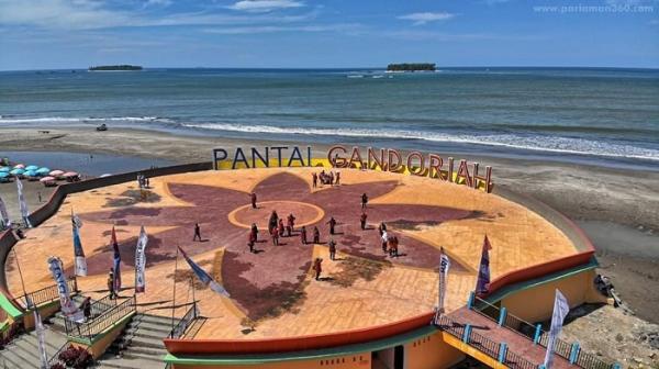 Pantai Gandoriah, Padang, Sumatera Barat. (Foto: Istimewa)