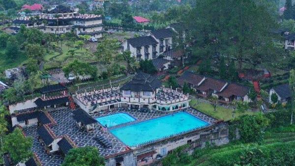 Tempat menginap di Sumatera Barat-2 Tempat menginap di Sumatera Barat, Nuansa Maninjau Resort (Instagram/yumna_karima)