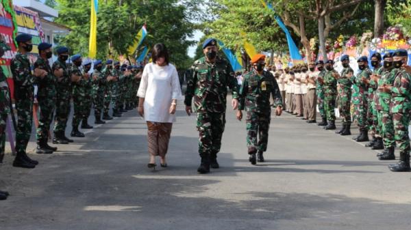Marsma TNI dr Mukti Arja Berlian Marsma TNI dr Mukti Arja Berlian ditunjuk menjadi Kepala Rumah Sakit Pusat TNI AU Dr S Hardjolukito. Berlian merupakan alumni spesialis penyakit dalam Unair (Puspen TNI)