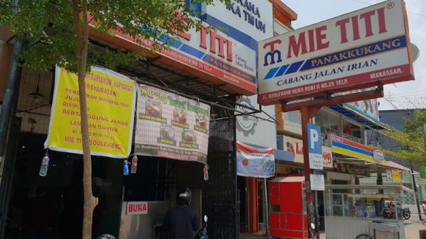 Tempat kuliner Mie Titi Makassar Tempat kuliner Mie Titi Makassar. (Foto: Istimewa).
