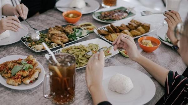 Tempat makan di Samarinda Kalimantan Timur salah satunya RM Torani Juanda. (Foto: ist)