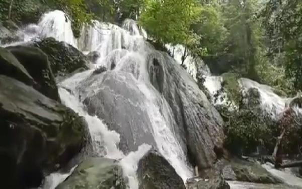 Tempat Wisata di Balangan, Air Terjun Manyandar (Foto: Instagram/Air Terjun Manyandar) Tempat Wisata di Balangan, Air Terjun Manyandar (Foto: Instagram/Air Terjun Manyandar)