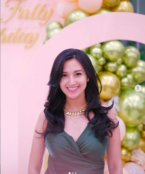 Artis cantik menjalin hubungan asmara dengan pria yang jauh lebih muda. (Foto: Instagram)