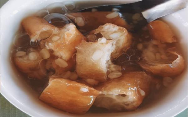 Bubur gunting Singkawang Bubur gunting khas Singkawang. (Foto: Instagram @ichaaahh)